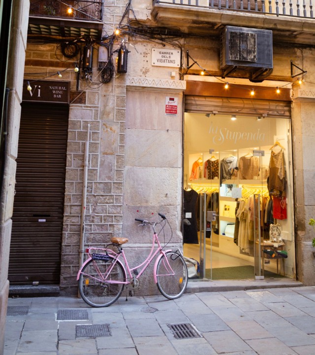 2 of 2: Barcelona on Foot: Souvenirs, Shopping and a Lesson About Pickpockets